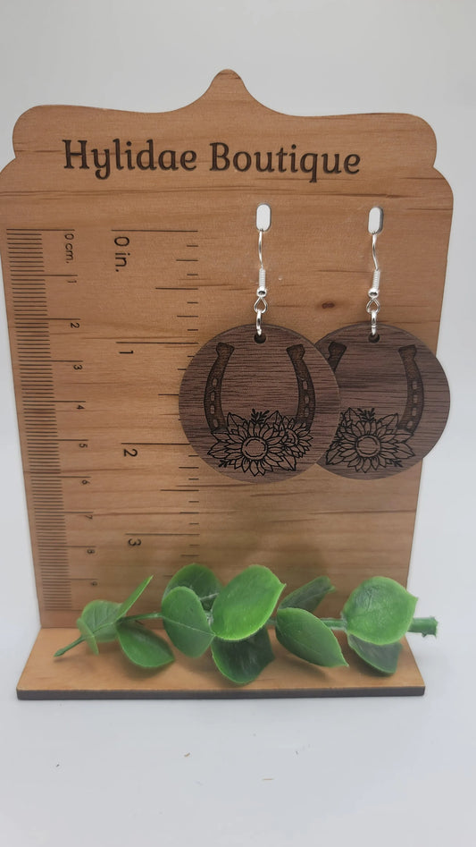 Floral Horseshoes || Dangle Earrings